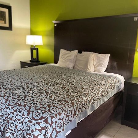 Regency Inn Perry Ngoại thất bức ảnh