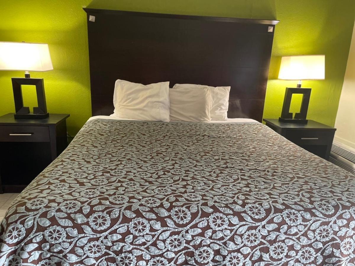 Regency Inn Perry Ngoại thất bức ảnh