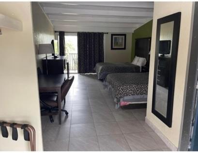 Regency Inn Perry Ngoại thất bức ảnh